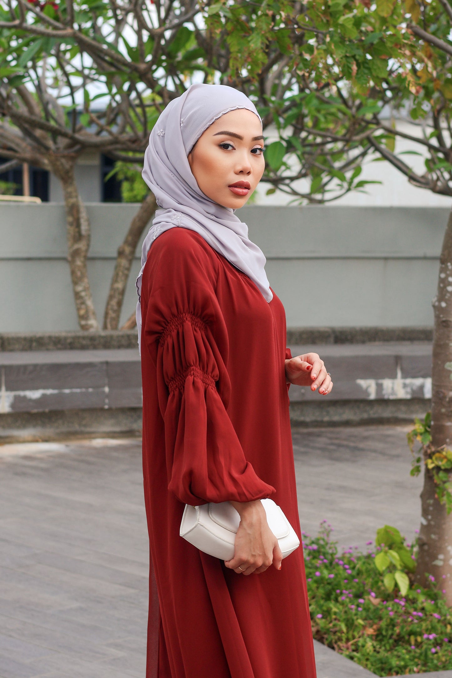 Naura Sulam Long Shawl